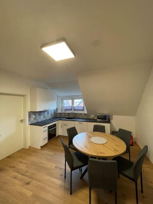 Apartment 3 Schlafzimmer L Suedbalkon L Waldrand L Saniert